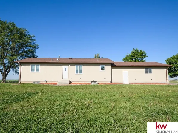 56420 708th Rd, Fairbury, NE 68352