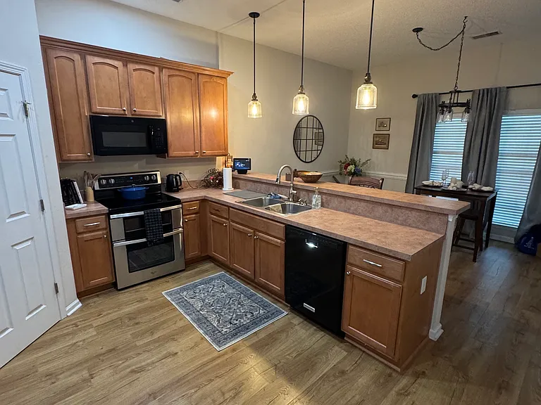 123 Travertine Cir — Photo 16