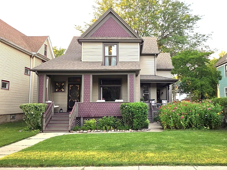 2626 Union St — Photo 1