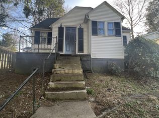 1016 E Brookside Dr, Fairmont, WV 26554
