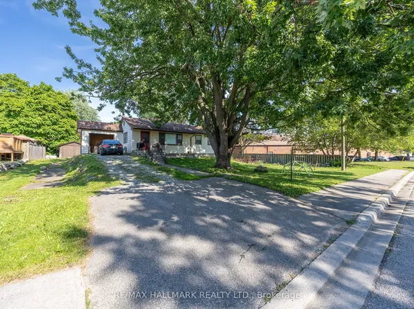 1911 Glenview Rd, Pickering, ON L1V 1W9