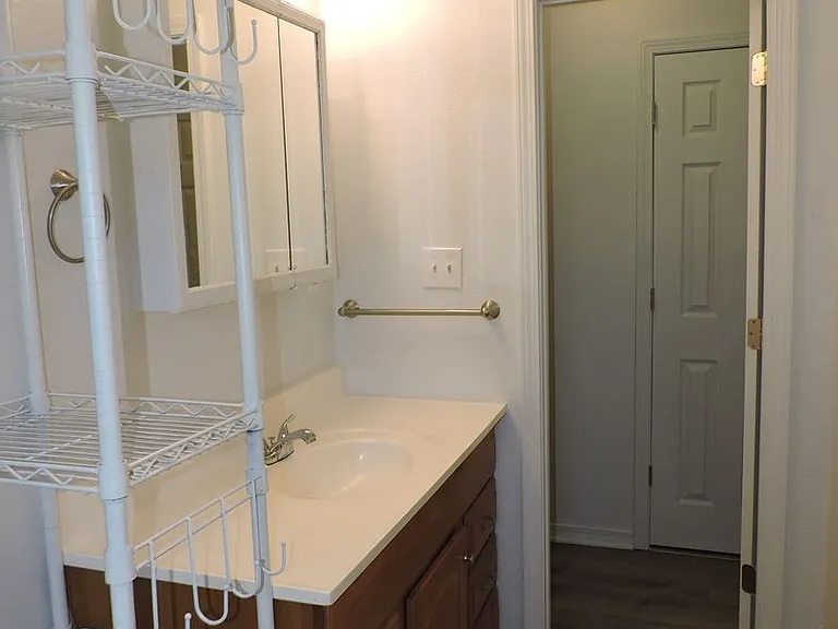 1070 Sagebrush Trl — Photo 18