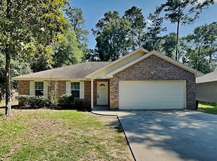 1517 Briar Cliff St, Conroe, TX 77385