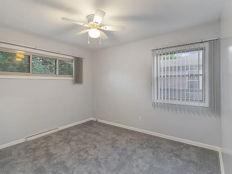 8134 Howard Ave — Photo 11