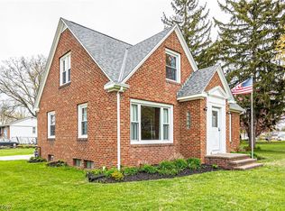 6835 Lake Rd, Madison, OH 44057