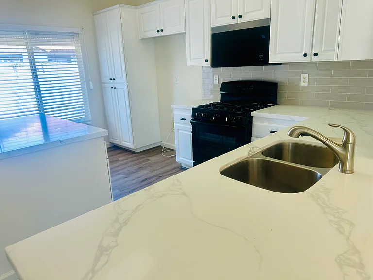 78780 Birchcrest Cir — Photo 4