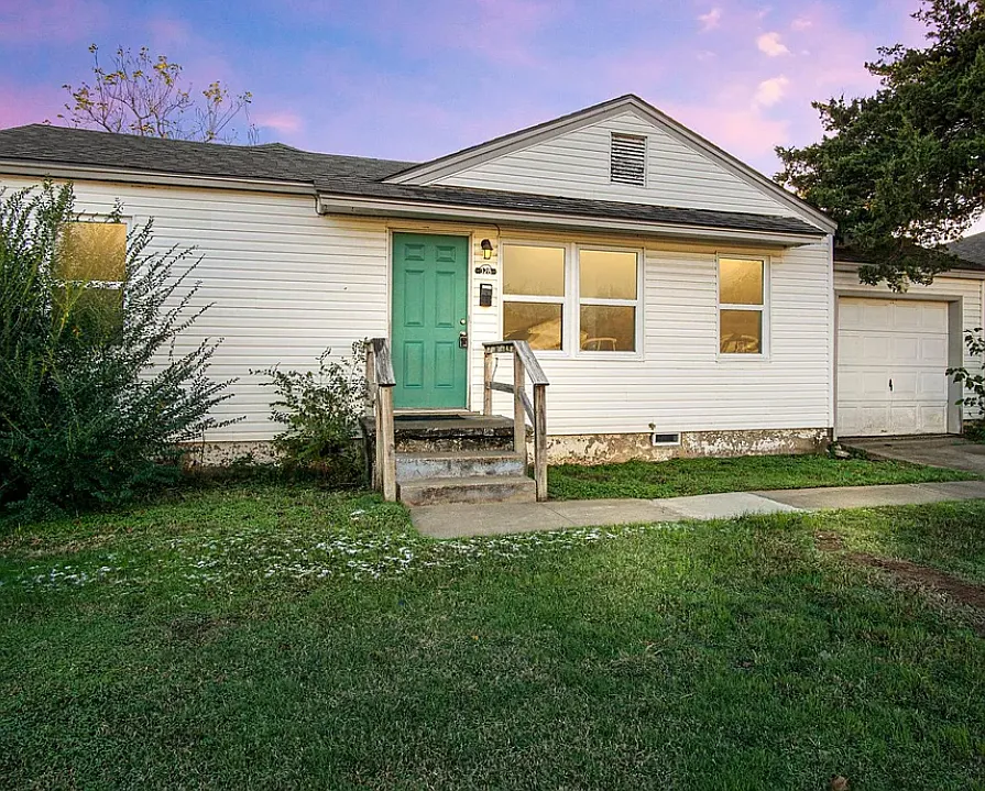 328 East Steed Drive - 1 — Photo 1