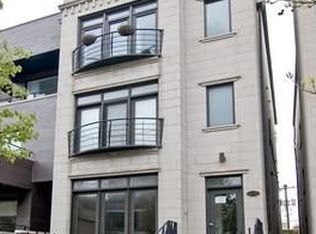 910 N Hermitage Ave #1, Chicago, IL 60622