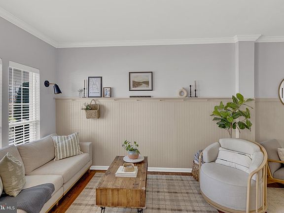 4th image of 1802 Adams Way