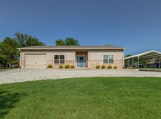 106 Thompson Heights Dr, Denison, TX 75020