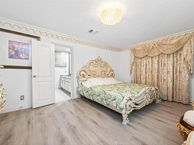 24 Windermere Ln — Photo 39