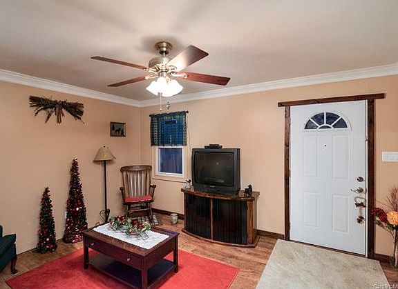 2nd image of 1314 Nightingale Dr