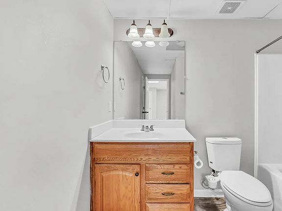 4th image of 2552 Hattington Dr
