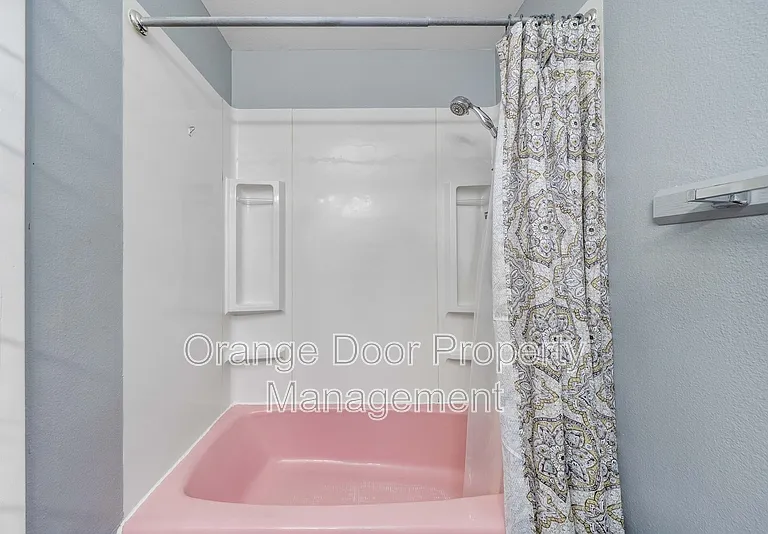 1613 Wheeler St S — Photo 25