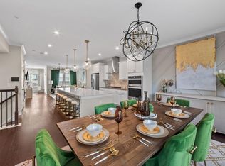 2135 Holtz Ln, Atlanta, GA 30318