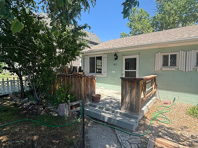1412 N Valentia St — Photo 3