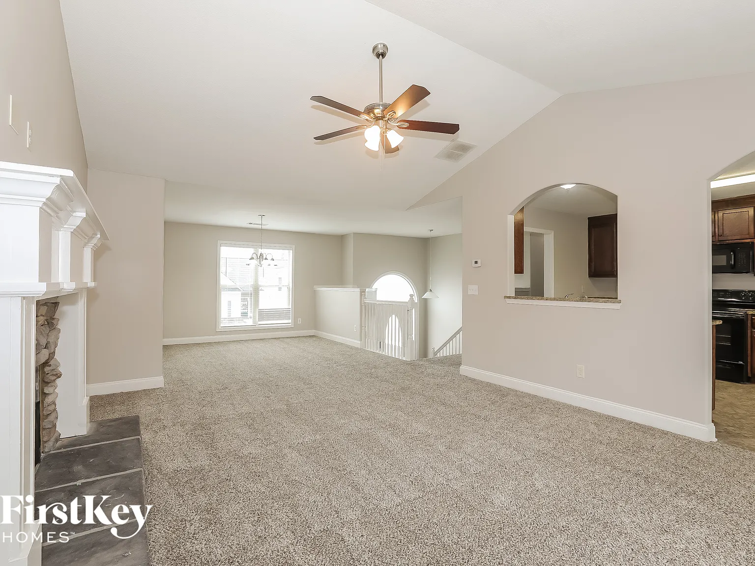 4 bed, 3.0 bath, 2569 sqft, $2,720 — Photo 2