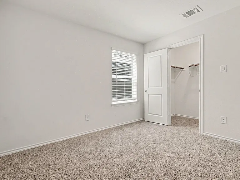 125 Arbor Dr — Photo 17