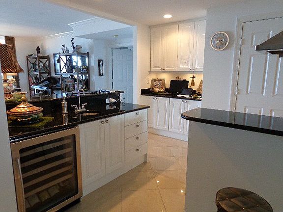 4th image of 19 Avenue De La Mer APT 403