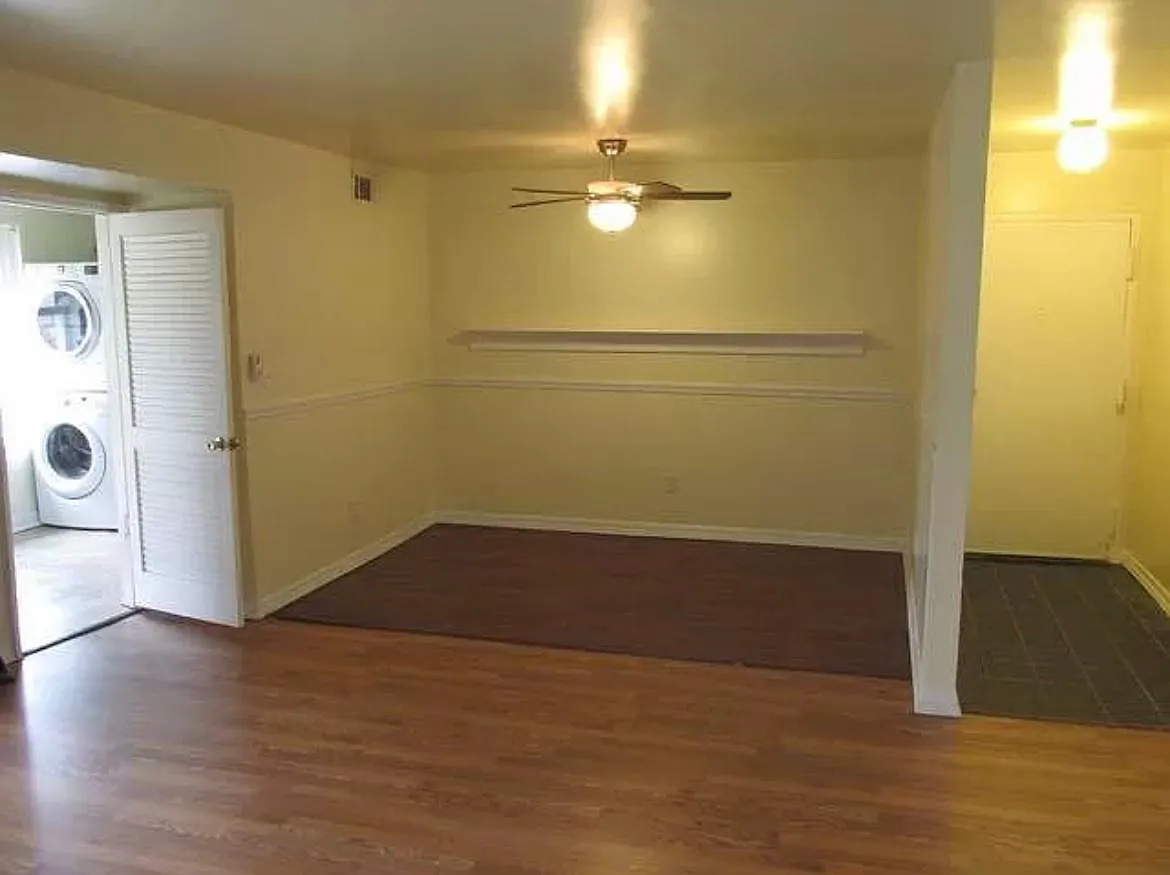 1 bed, 697 sqft, $1,626 — Photo 2