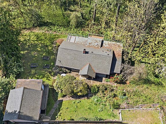 3rd image of 3419 SW Dosch Rd