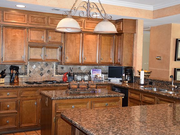 5th image of 106 Chimney Rock Dr