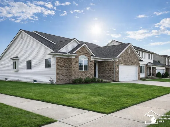 4201 Crooked Ln, Newport, MI 48166