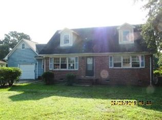 17 Colonial Dr, Jacksonville, NC 28546