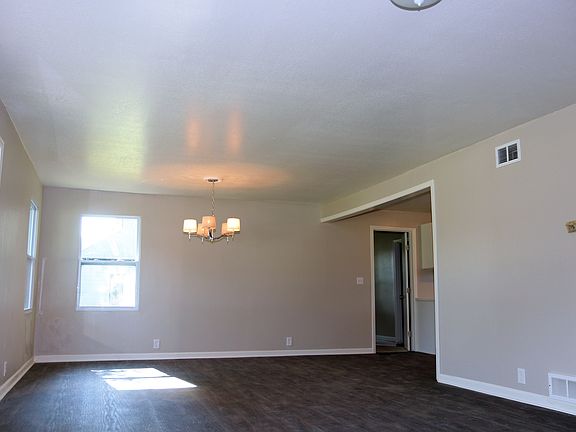 Very large living/dining rms