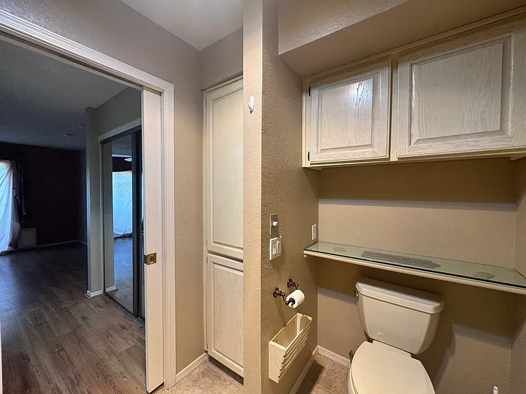 2022 Merrill Ln #6D — Photo 13