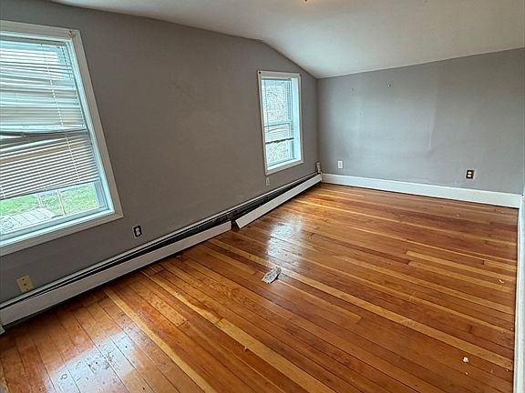 5th image of 18-20 Pleasant St