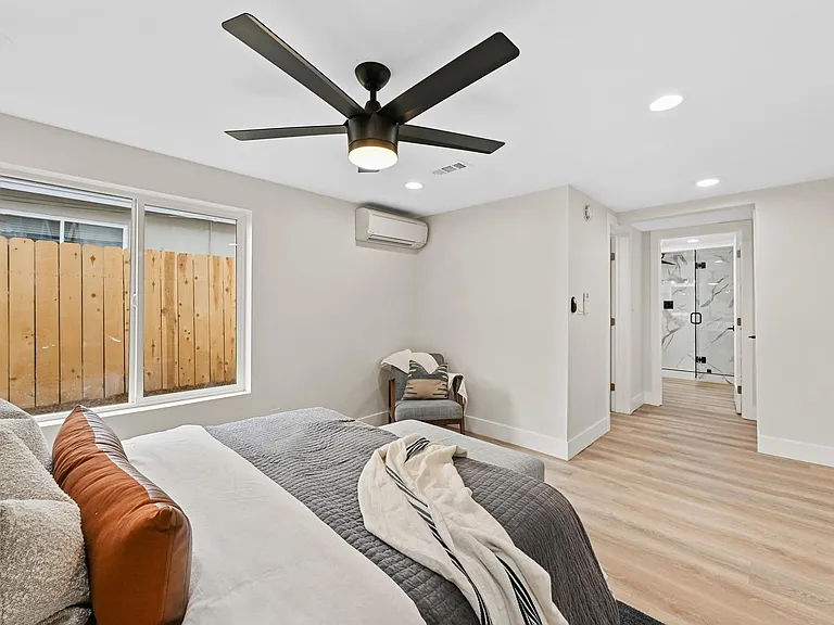 1162 Erica St — Photo 24