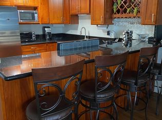 425 Ena Rd #6, Honolulu, HI 96815