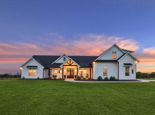 5131 Timber Ridge Dr, Sealy, TX 77474