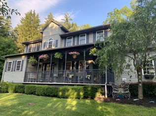96 Starlite Ln, Jersey Shore, PA 17740