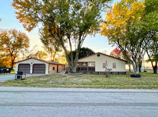 703 East St, Essex, IA 51638