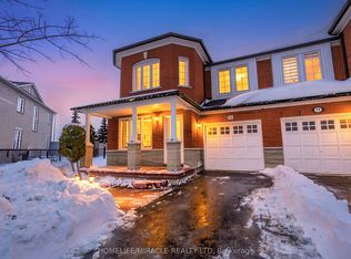 76 Starhill Cres, Brampton, ON L6R 2W1