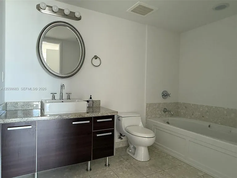 185 SW 7th St #3311 — Photo 11