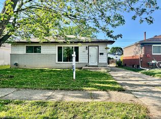 30664 Burlington St, Westland, MI 48186