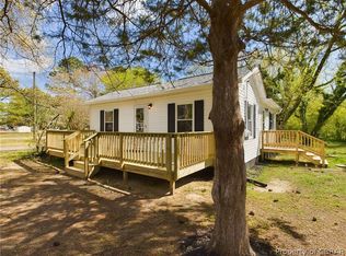 6864 Fields Landing Rd, Hayes, VA 23072