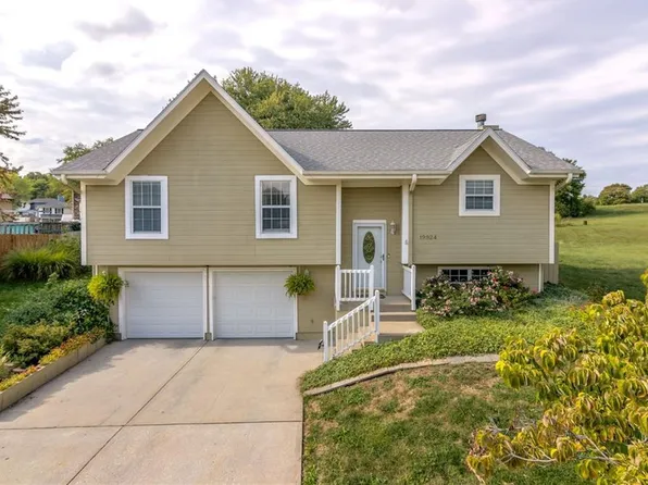 19924 E 17th Street Ct N, Independence, MO 64056