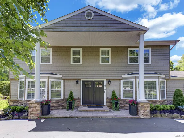 426 Wolf Hill Road, Dix Hills, NY 11746