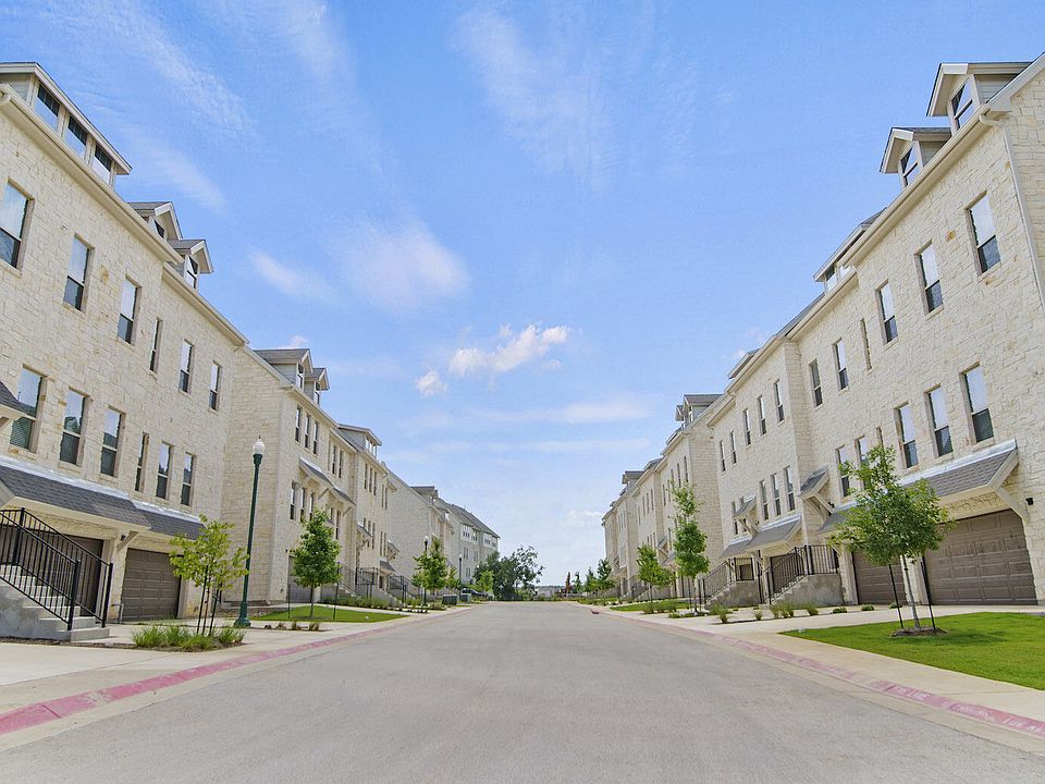 Exterior of The Summit Brownstones