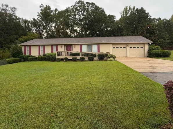 187 Edgewood Dr, Childersburg, AL 35044