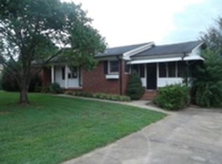 2599 Sweetbriar Cir, Lenoir, NC 28645