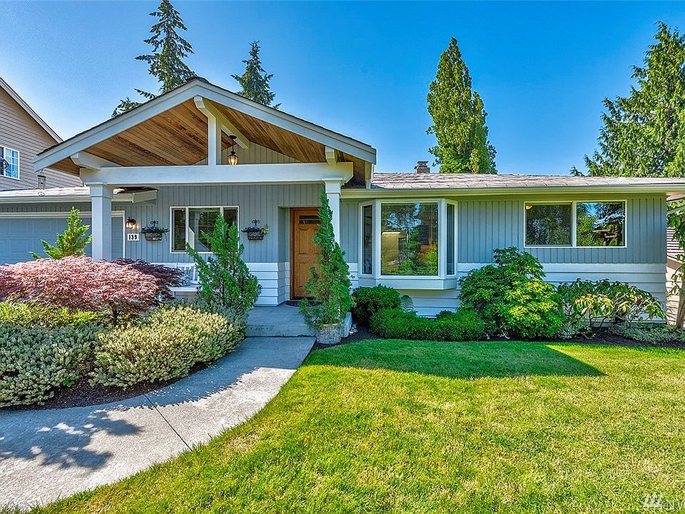 Immaculate, Updated Home in this Great Shoreline Community.