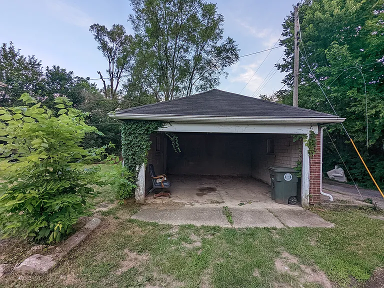 945 Vernon Dr — Photo 26