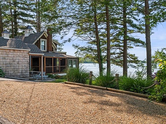 5th image of 13 Lakeshore Dr