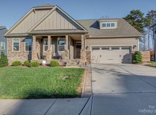 2712 Forest Path Way, Gastonia, NC 28054