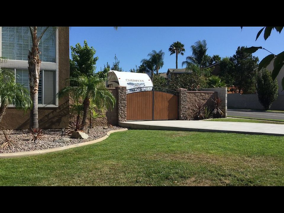 1st image of 1000 Riverbend Cir